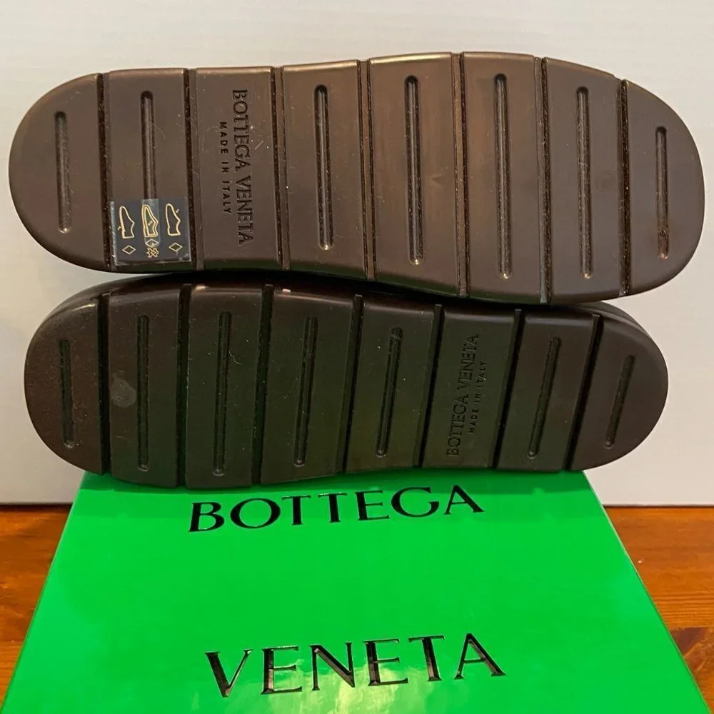 Bottega Veneta 661269 Women's Molded Matt Rubber‎ Sandals, Euro 37, Dark Brown